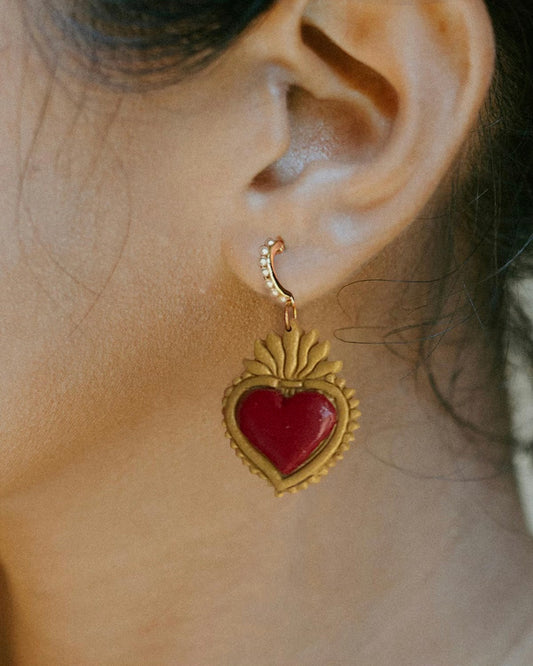 Milagro Heart Earrings- Pearl Top