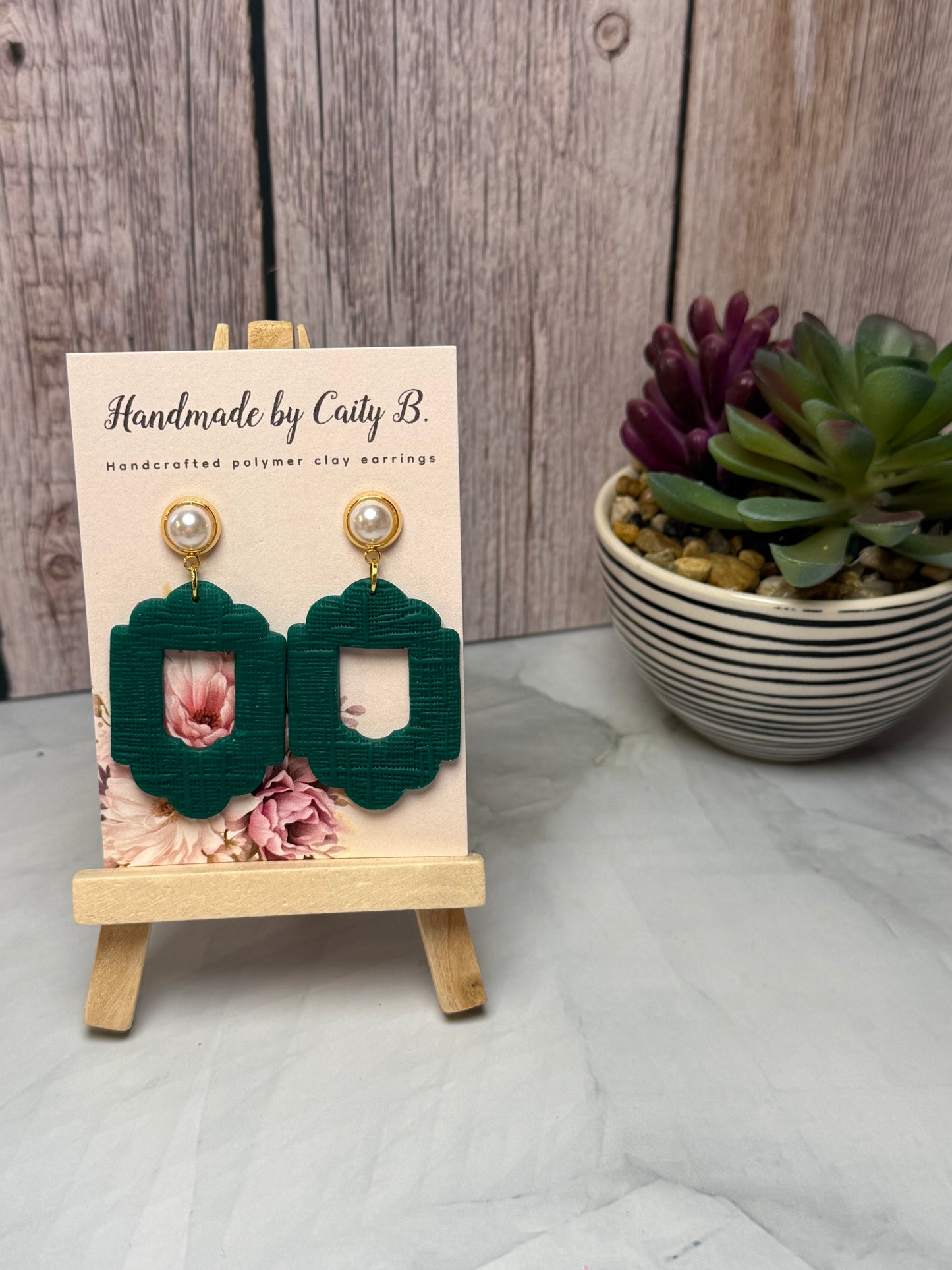 Vintage Inspired Green and Pearl Earrings