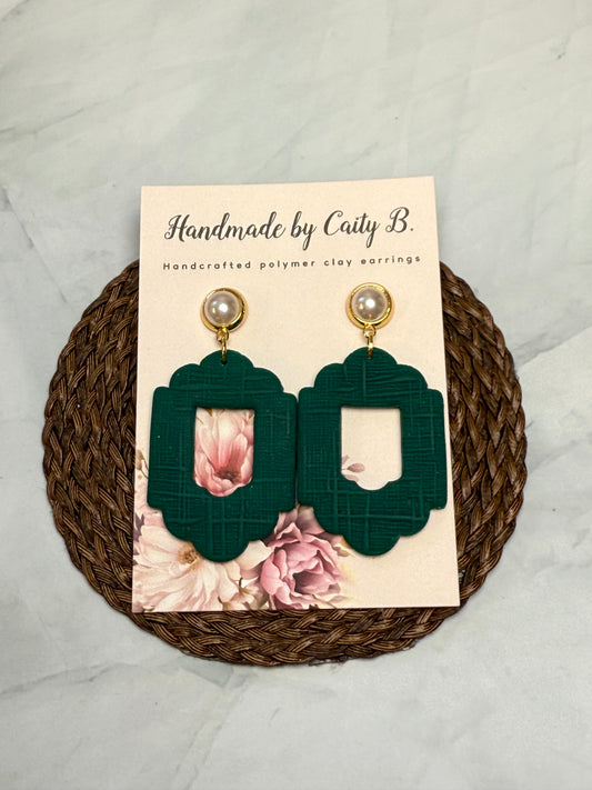 Vintage Inspired Green and Pearl Earrings