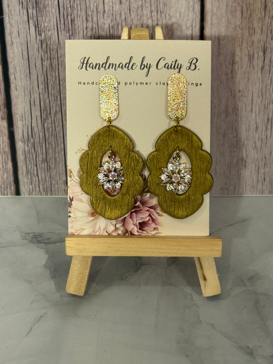 Gold Scallops with gold tops