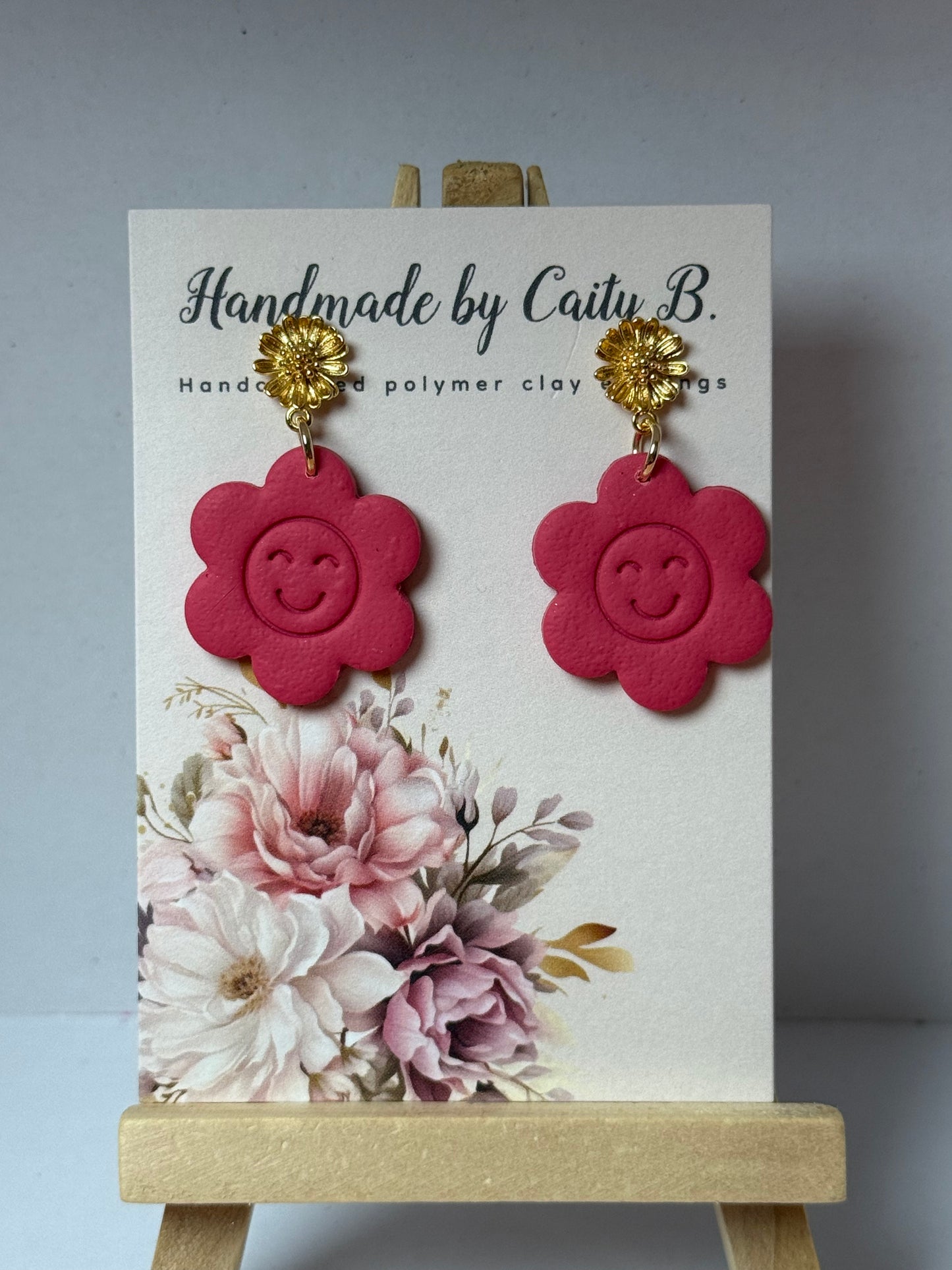 smile flowers with gold tops