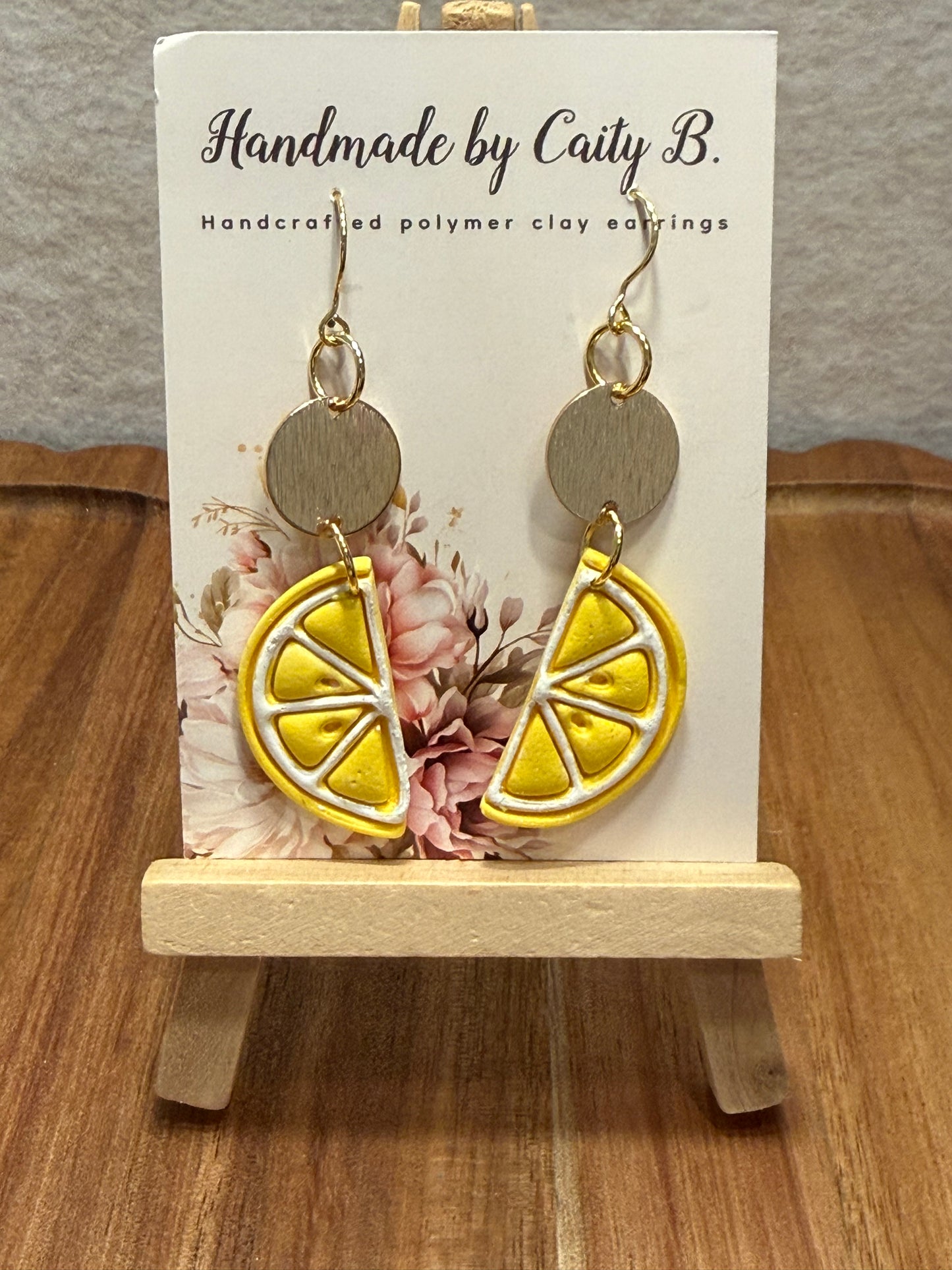 lemon slice dangles with gold circle charm